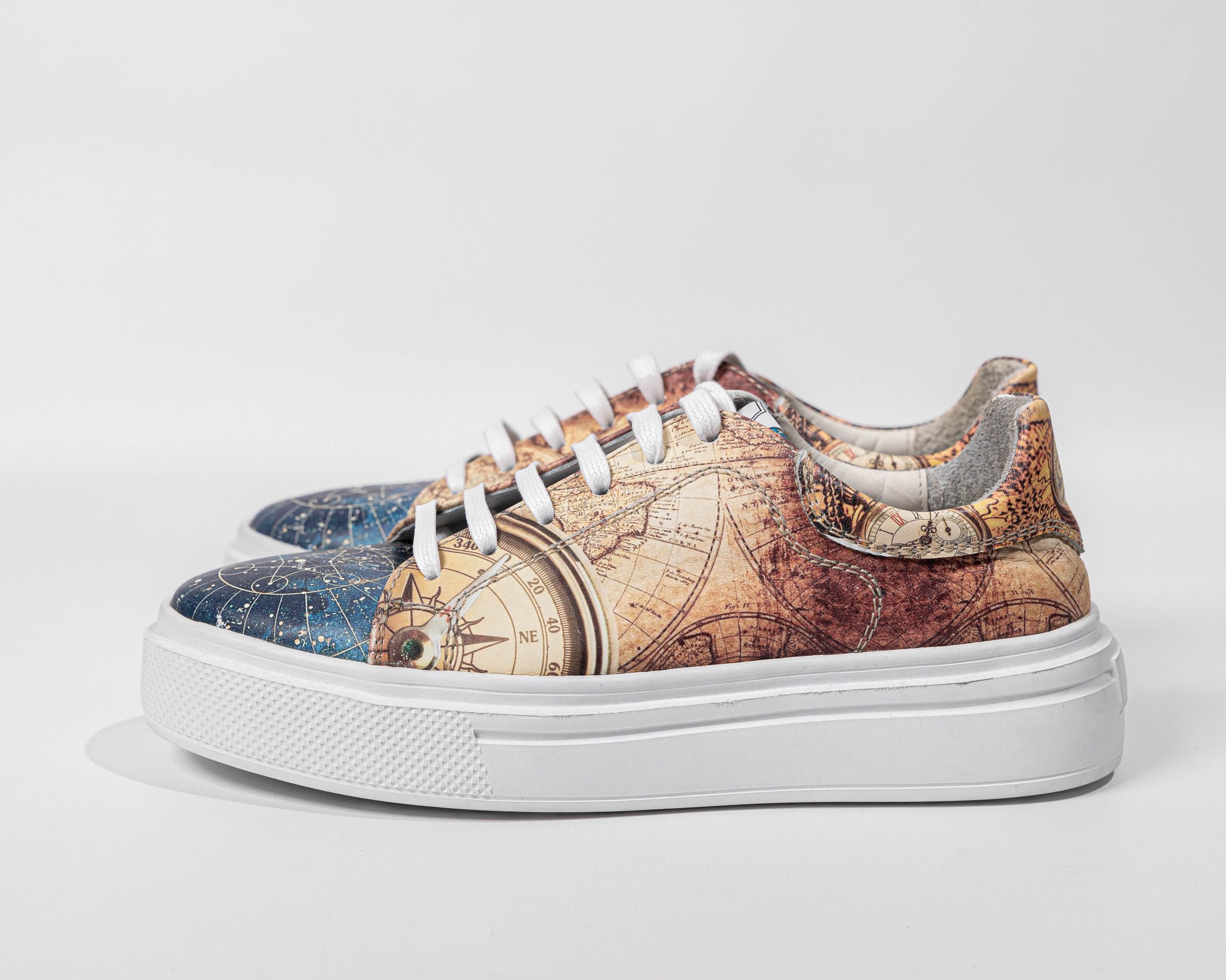 Low sneakers A80-102/02